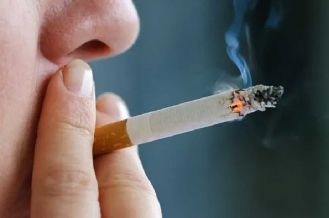 Các cơ chế gây lão hóa da liên quan đến thuốc lá